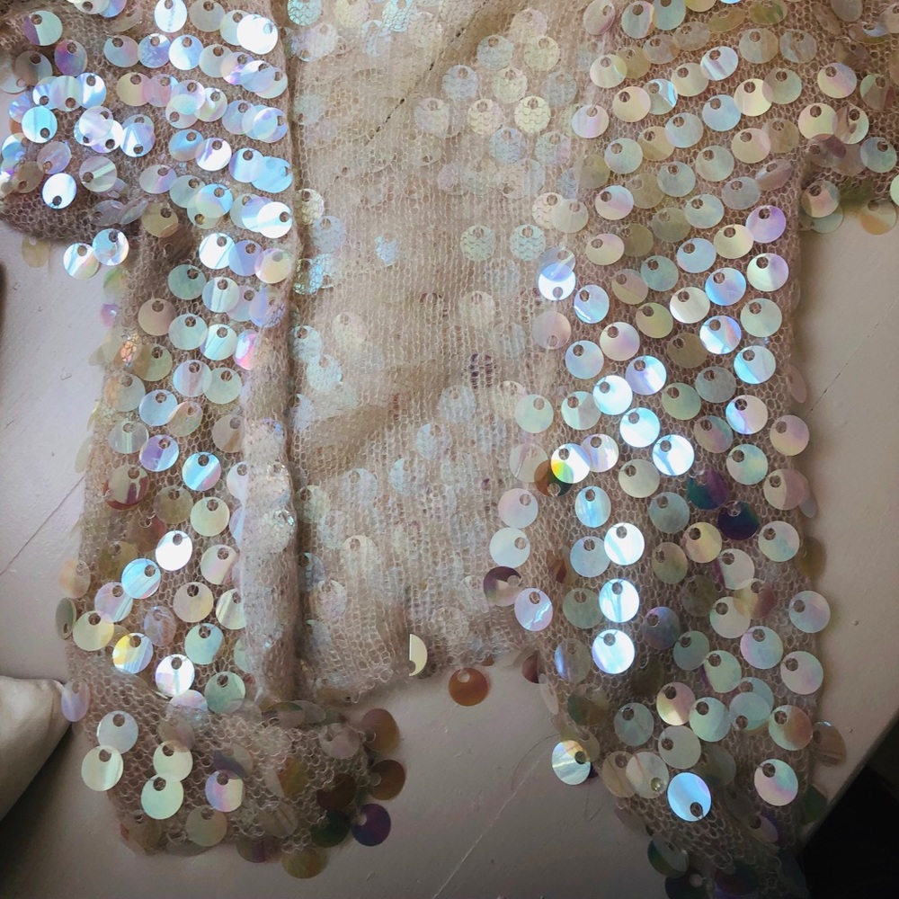 Groovygirl, super light weight sweater